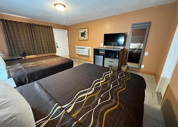 New Corral Motel
