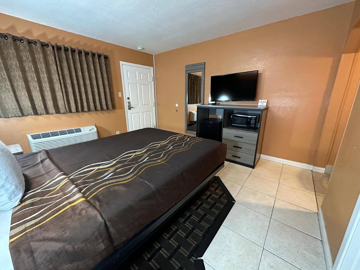 New Corral Motel Victorville